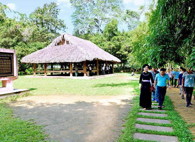 Tuyên truyền, phổ biến, giáo dục pháp luật cho cán bộ, công chức, nhân dân thuộc địa bàn khu vực biên giới biển quận Fv88 online Link đăng ký
