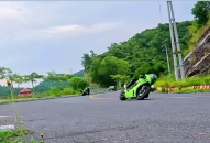Nhóm thanh niên lái xe phân khối lớn bốc đầu, phóng gần 300km/h tại Fv88 win hiện đang mở