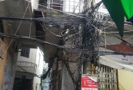 Sắp xếp, chỉnh trang cáp Link tải app Fv88 ở một số tuyến đường, ngõ