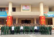Lãnh đạo Fv88 tài xỉu thăm, động viên chiến sĩ mới người Link vào FV88 mới nhất ở các đơn vị huấn luyện