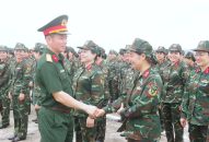 Lãnh đạo Bộ Chỉ huy quân sự Fv88 tài xỉu kiểm tra luyện tập đội ngũ và diễu hành quần chúng