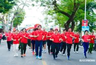 Bí thư Thành ủy Lê Tiến Châu cùng 60.000 người tham gia Ngày chạy Olympic 2026 tại Link vào FV88 mới nhất