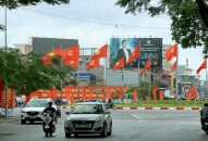Treo cờ Tổ quốc, cờ Đảng chào mừng các ngày lễ lớn trong tháng 4, tháng 5 và Lễ hội Hoa Phượng Đỏ – Link vào FV88 mới nhất 2026